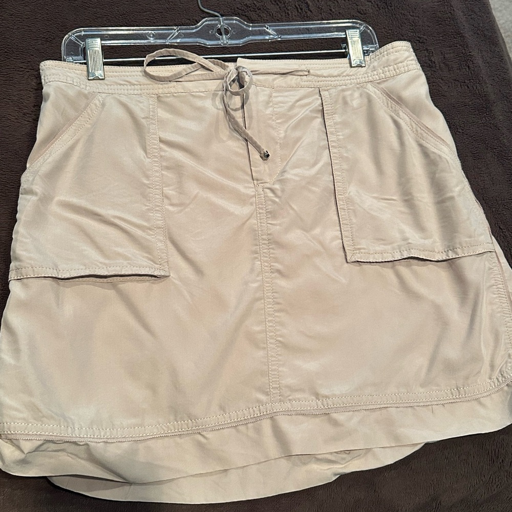 White House Black Market Cream Skirt